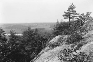 Historic photo by Herbert Gleason (1903) showing Cliff at Far Haven