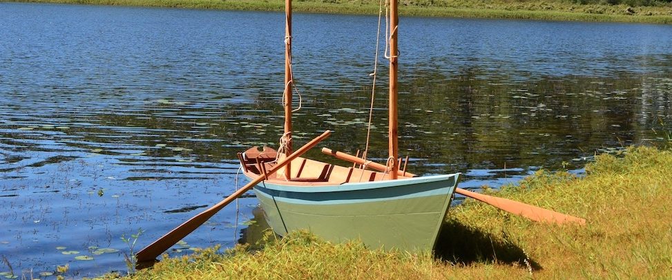 Boat a Fairhaven Bay